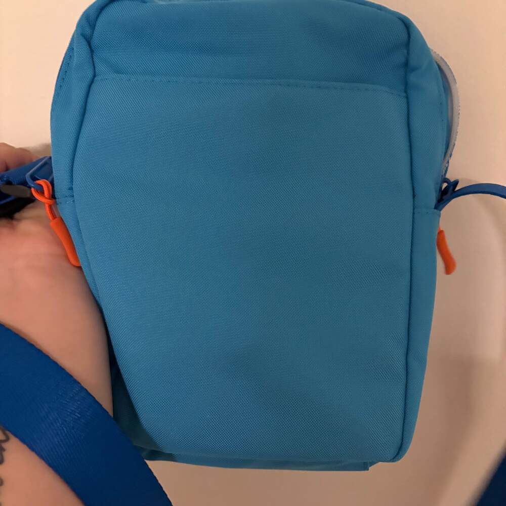 Walt Disney World Crossbody Bag Purse –EUC - Picture 4 of 4
